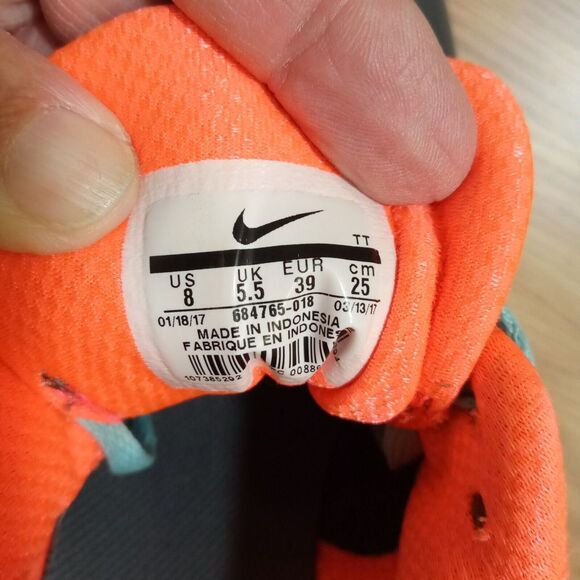 Nike Womens Sz 8 Running Shoes Sneakers Downshifter 6 Gray 684765-018 - Picture 8 of 10